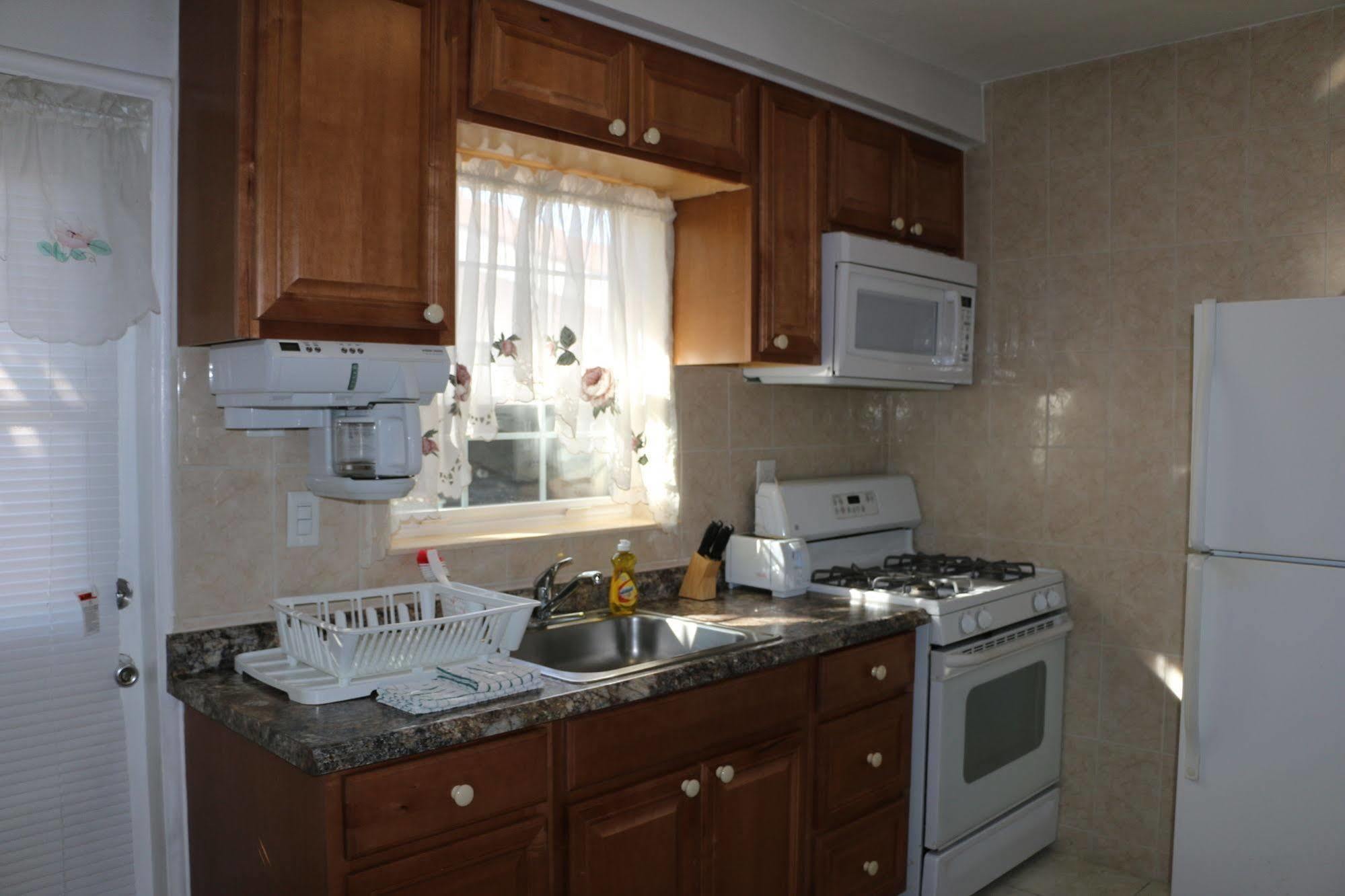 Breakaway Inn Guest House Lauderdale-by-the-Sea Eksteriør billede