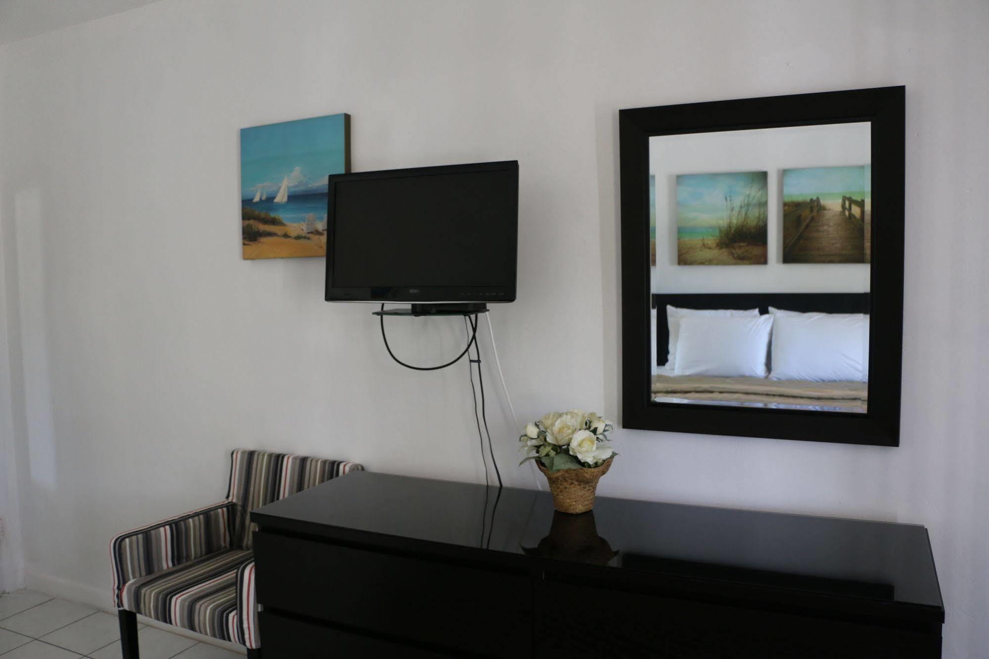 Breakaway Inn Guest House Lauderdale-by-the-Sea Eksteriør billede