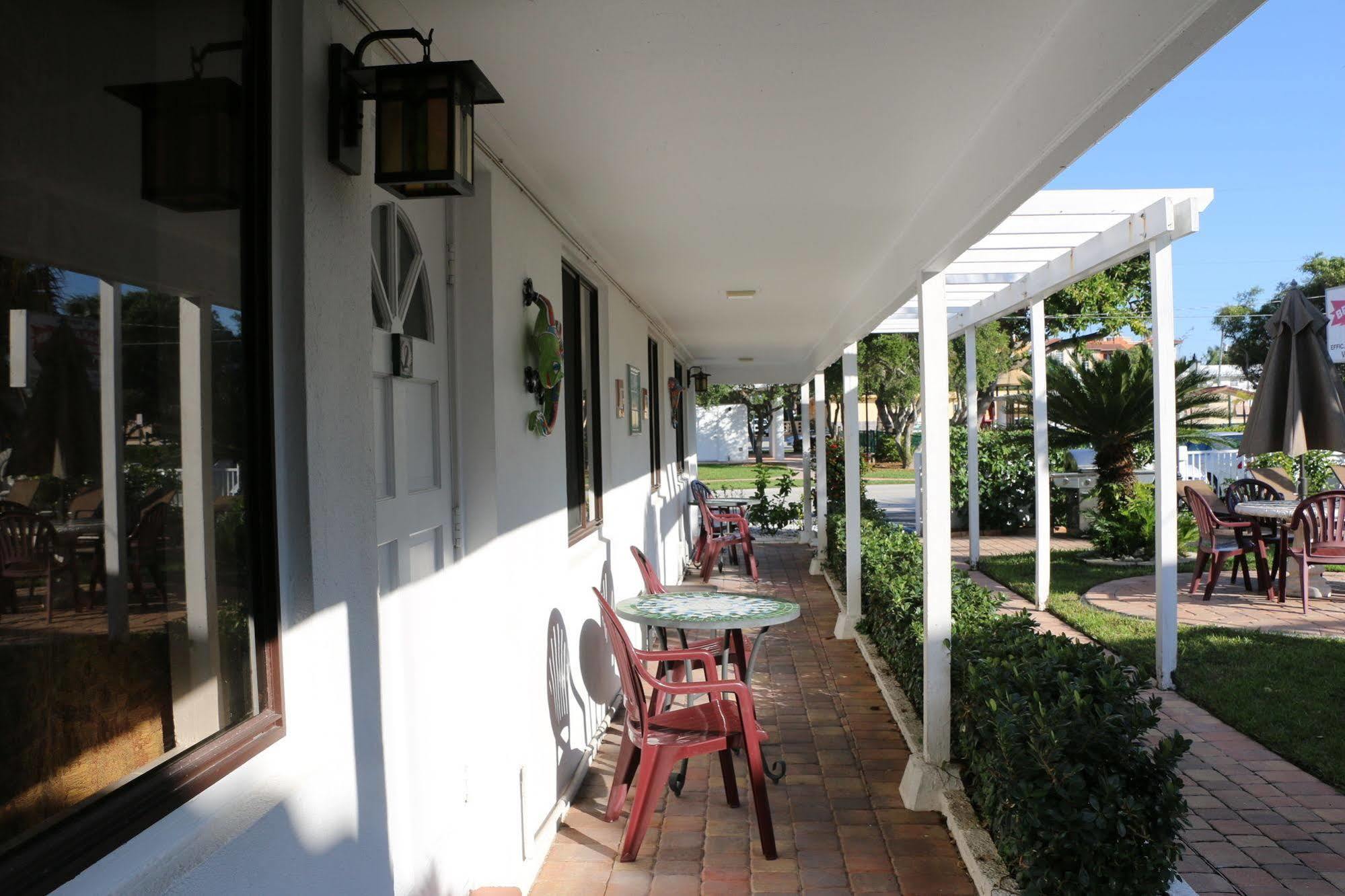 Breakaway Inn Guest House Lauderdale-by-the-Sea Eksteriør billede